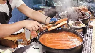 Huge Hot Dogs and Loads of Pulled Meat Tasted in London. Street Food of Brick Lane