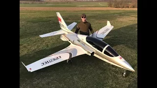 Viperjet XXL 3,5m Tomahawk maiden flight