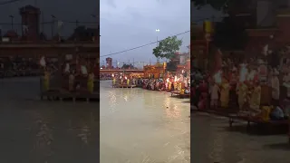 ganga aarti | har ki pauri | haridwar | short video | whatsapp status video | viral video | ghat om