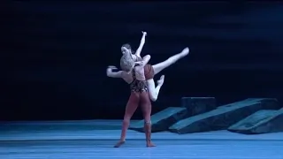 SPARTACUS - Spartacus & Phrigia (Mikhail Lobukhin & Anna Nikulina - Bolshoi Ballet)