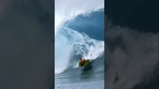 HOWS THIS FOR A CHECK TURN!? Josh Garner // Pipeline 🔥🔥🔥 #bodyboarding