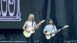 Men I Trust - Show Me How (Live at LOLLAPALOOZA)