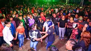 COMO SE BAILA CUMBIA  WEPA EN TLAXCALA-MIX CUMBIAS  WEPA # 2 -  SONIDO   KISS SOUND - CON LA CONGA