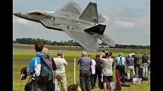 Awesome F-22 Raptor Tail slide in Full control in this stunning display  4K