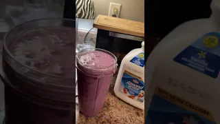 Vlog Making a smoothie