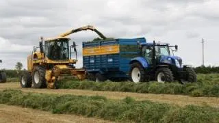 Silage 2011 Roger Perry at the Grass New Holland Agriculture