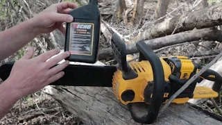 Bar Chain Oil Fill | Dewalt Electric Chainsaw (DCCS670X1)