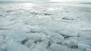 Freezing. Аэросъёмка замерзающей Волги.