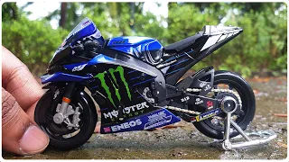 Yamaha YZR-M1(Moto GP) Scale Model Unboxing || Maisto Die Cast