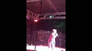 Adam singing When I Was Your Man at ND State Fair
