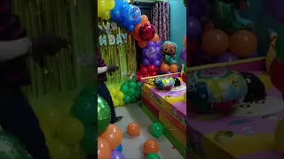 🥳birthday party ka ghar 🏠 per 🎊🎉kaise sajavat kar sakta hai uska video📽️♥️