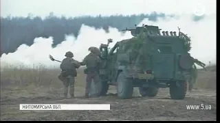 Масштабні тактичні навчання ДШВ, виступ Порошенка та вручення нагород / включення з Житомирщини