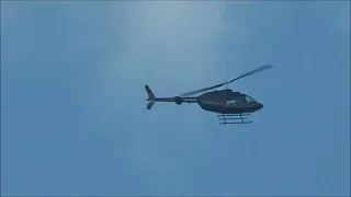 Passage d'un hélicoptère noir à Mommenheim