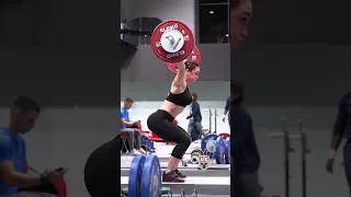 Giulia Miserendino (71kg 🇮🇹) working up to 100kg! #snatch #weightlifting