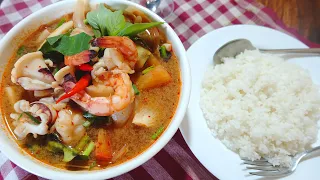 How to make the Best Tom Yam Soup with Seafood Recipe.