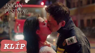 Jin Shichuan yangın alanından güvenle döndü, Xu Lai'yi sevgiyle öptü !🔥💋| Işığın Peşinde | Klip 23