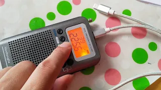 HanRongDa HRD-737 Portable Radio, this one quality was not so good