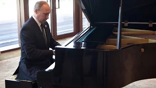 Vladimir Putin Plays the Piano in Beijing