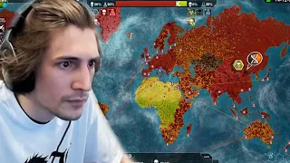 INFECTING THE WORLD! - xQc Plays Plague Inc: Evolved