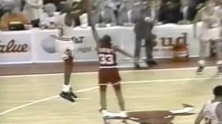 Michael Jordan 39pts (1990 Playoffs ECSF Game1)