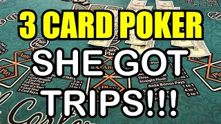 3 CARD POKER in LAS VEGAS!  SHE GOT TRIPS!!