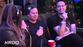 Blink-182 Interviewed by Nicole Alvarez - 22nd Annual Almost Acoustic Christmas