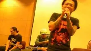 KAMIKAZEE - Huling Sayaw [LIVE @ KOMIKON 2012]