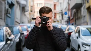 Fujifilm 33mm f1.4 POV Street Photography