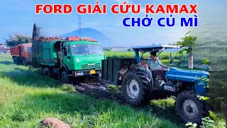 Giải cứu xe kamax chở củ mì mùa mưa mắc lầy