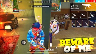 FREEFIRE 🔥 Beware of me in Free Fire 😱 Solo vs Squad Headshot Gameplay - Garena Free Fire #freefire