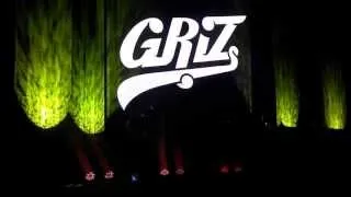 GRiZ - Saxophone Solo - Smash The Funk - Live - HD