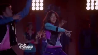 Zendaya "Too Much" (Escena de Zapped - Disney)