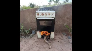 Forno  com  fogão velho a lenha caseiro . Faça vc msm