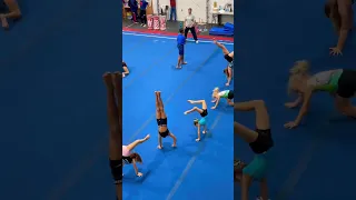 Handstand challenge 💪🏼🤸🏻‍♀️ #shorts #acro #gymnastics