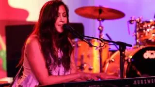 VANESSA CARLTON - 1000 Miles Live at Sunset Sessions (2011)