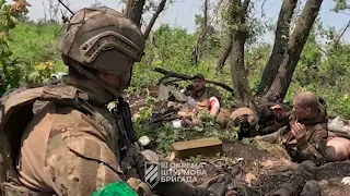 Еще одно видео, как наши бойцы уничтожили батальон 57 мотострелковой бригады РФ