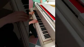 Мария Чайковская - В комнате цветных пелерин на пианино