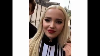 Ariana Grande kiss Dove Cameron on the cheek