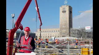 Stuttgart 21: Architekt Ingenhoven beim Betonieren