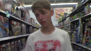 SPOILED KID THROWS TANTRUM IN WALMART