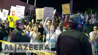 Phoenix Police fire tear gas at anti-Trump protesters