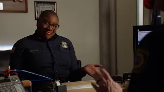 9-1-1 6x14 - Bobby gives Hen her annual performance review