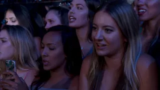 Charlie Puth - We Don't Talk Anymore (Live at Teen Choice Awards)