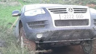 VW Touareg Vs. Nissan Patrols GR & Cherokee 4x4, Path to Hell. Estrecho del infierno