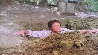 The Incredible Hulk The Snare David wakes up in grave scene