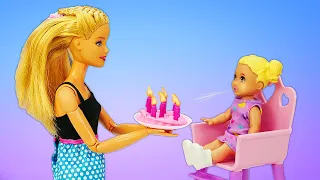 Festa da Barbie para sua filha Evi Love! Novelinha de Barbie e sua família em português