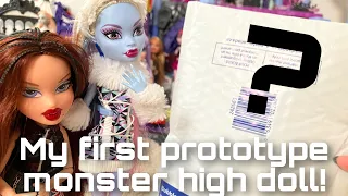 MY FIRST PROTOTYPE MONSTER HIGH DOLL! Unboxing + mini review!