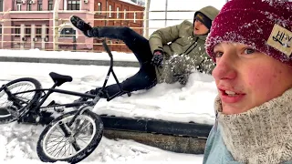 BMX влог на ЗАСНЕЖЕННЫХ спотах. Трюки на БМХ со ступеней!