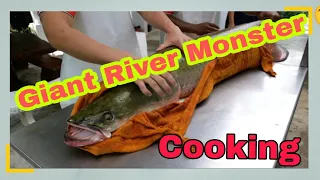 Thai Food - GIANT RIVER MONSTER Amazon Fish Ceviche Bangkok Seafood Thailand #monster #cooking #reel