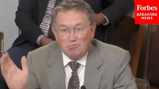 Thomas Massie Defends GOP Lawmakers Demanding Single-Subject Votes In Lieu Of Omnibus Legislation